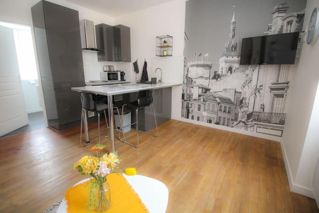 Le Pastel - Grand Studio Renove Angoulême Exteriör bild